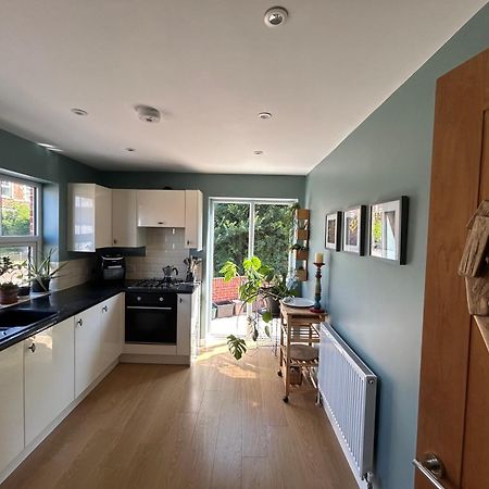 Double Room Yeovil Town Centre Екстериор снимка